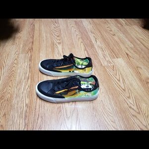 DKNY shoes